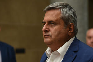 Bez izjava nakon sastanka u Skupštini, Radunović novinarima: Kako...