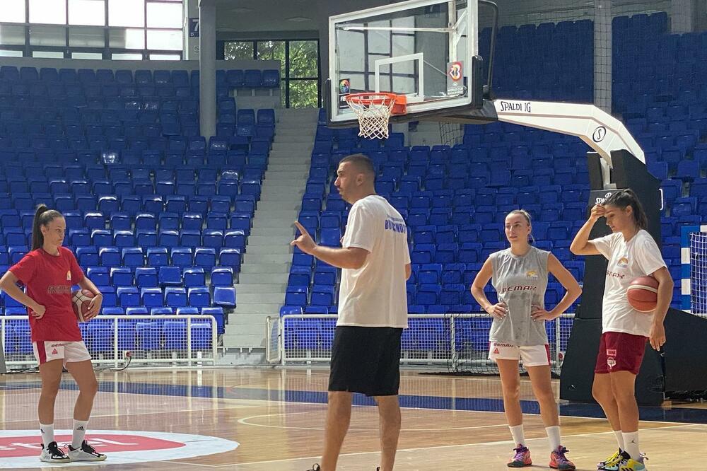 Vladan Radović na treningu, Foto: ŽKK Budućnost Bemax