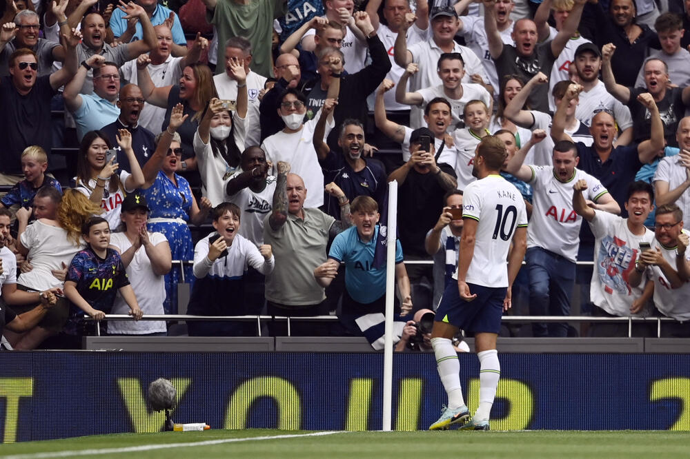 Hari Kejn slavi gol, Foto: Reuters