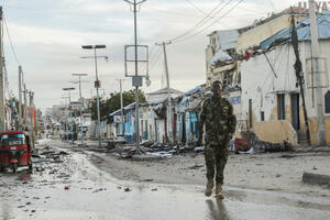 Novi bilans: U napadu islamista u Somaliji poginulo 20 osoba