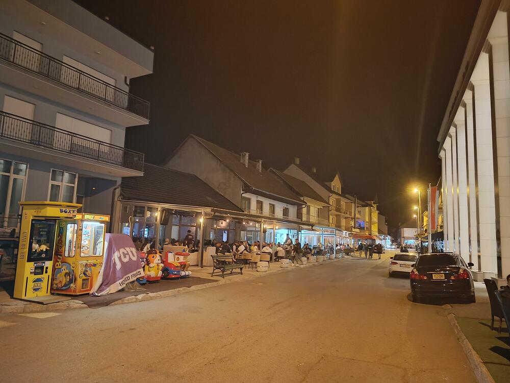 <p>Novinari iz Crne Gore upoznali se s ljepotama najmlađeg nacionalnog parka, u organizaciji Nacionalnih parkova</p>