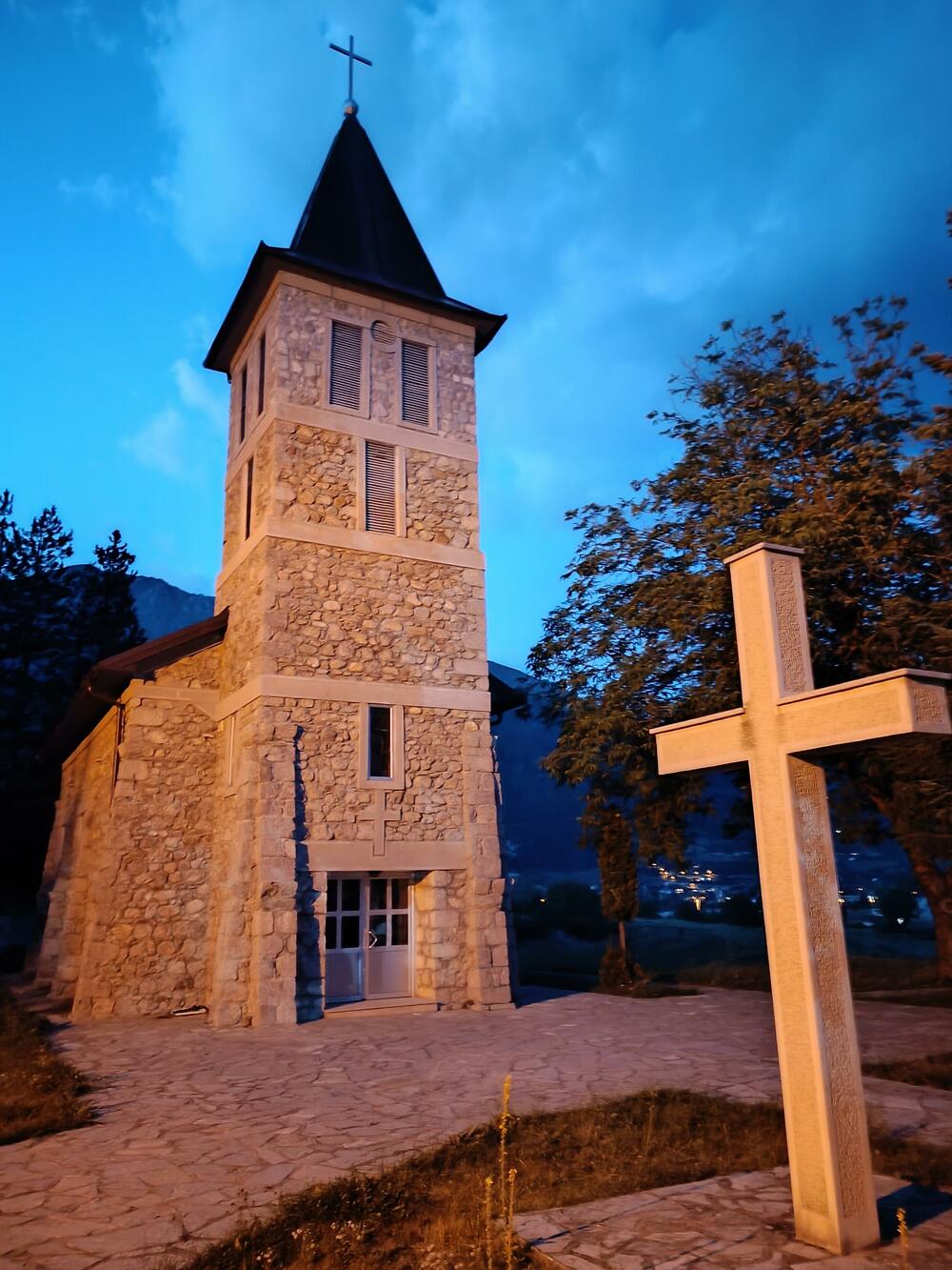 <p>Novinari iz Crne Gore upoznali se s ljepotama najmlađeg nacionalnog parka, u organizaciji Nacionalnih parkova</p>