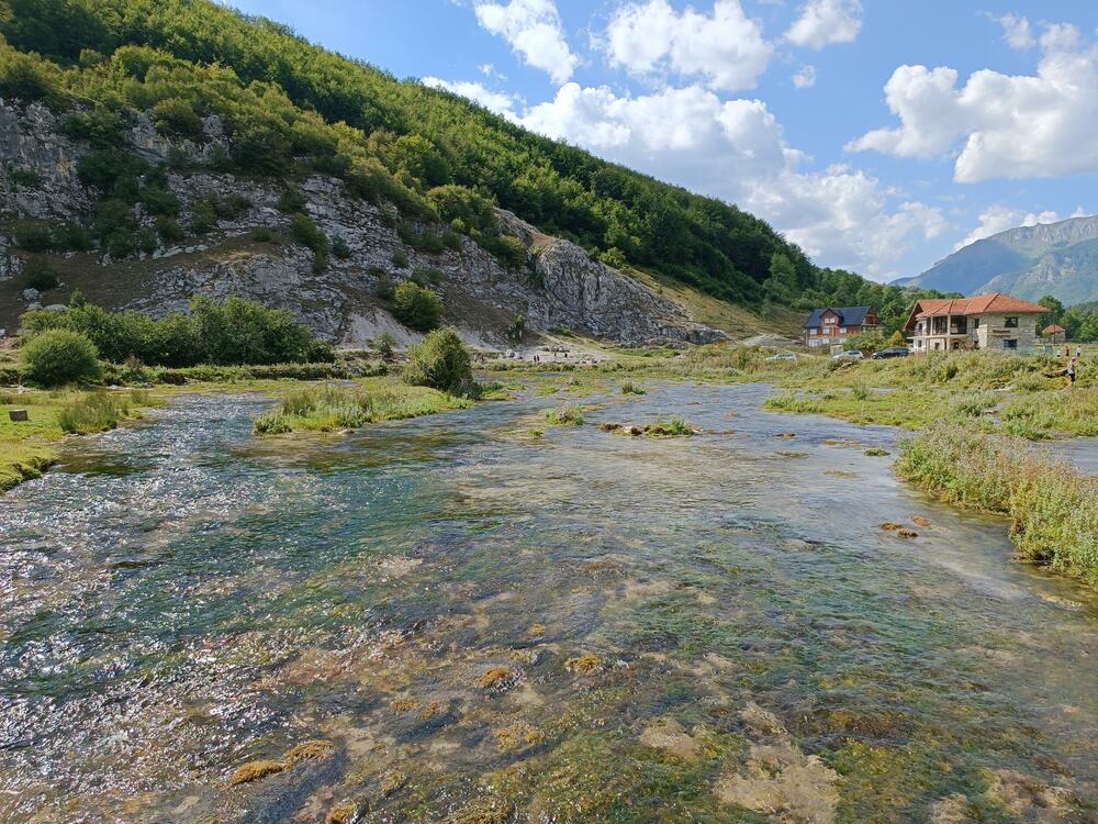 <p>Novinari iz Crne Gore upoznali se s ljepotama najmlađeg nacionalnog parka, u organizaciji Nacionalnih parkova</p>