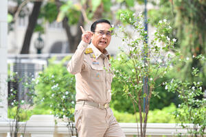 Ustavni sud suspendovao premijera Tajlanda