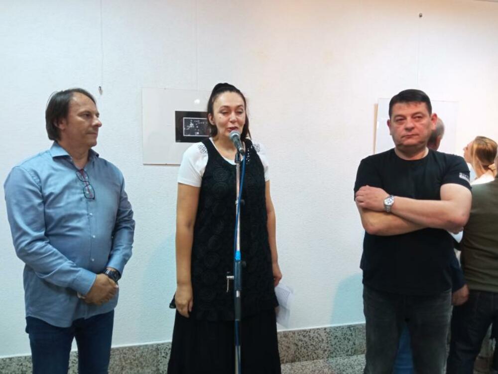 rok bend Galaksija, Galaksija