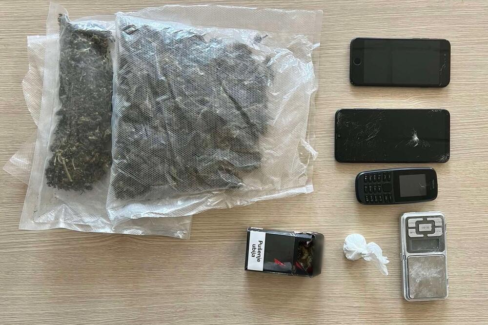Oduzeta droga i predmeti, Foto: Uprava policije