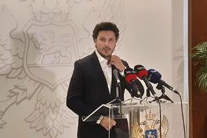 Abazović: Nekoliko institucija napadnuto, naredne sedmice o...