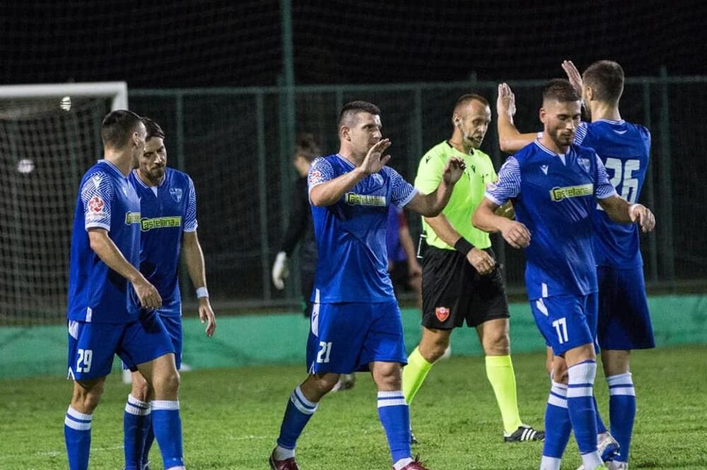 Fudbaleri Dečića, Foto: FSCG