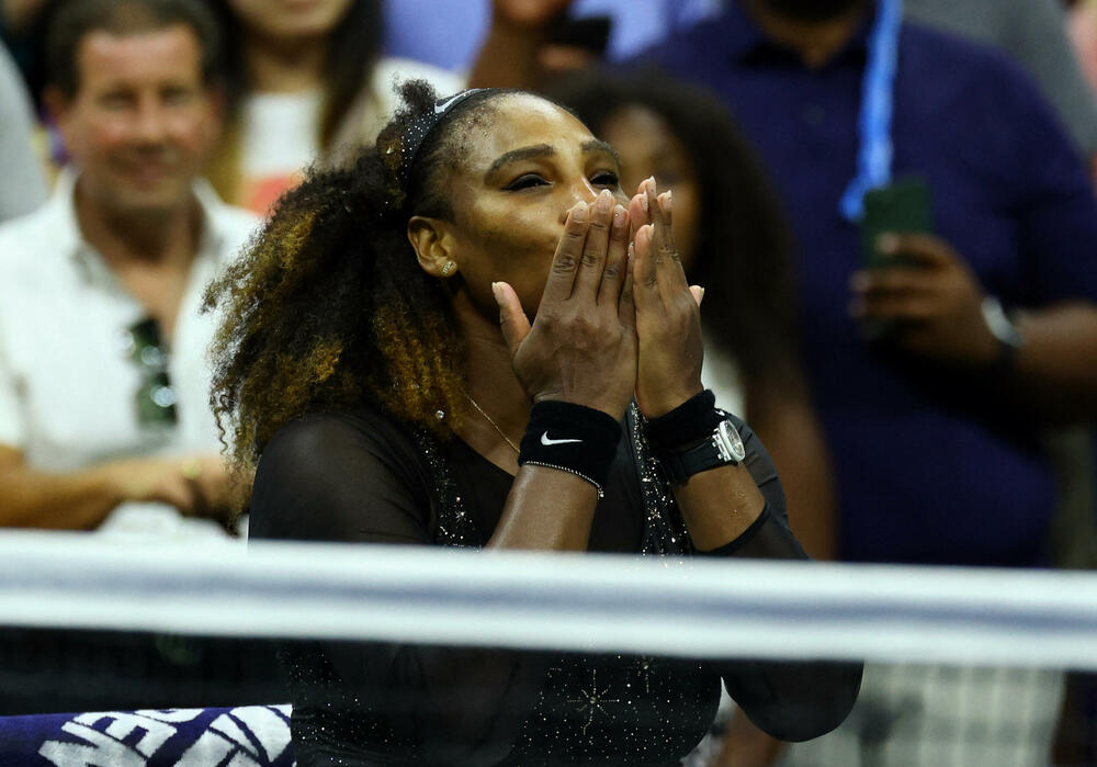 <p>Serena Vilijams na startu posljednjeg turnira u karijeri, US opena, pobijedila Danku Kovinić 2:0 i plasirala se u 2. kolo</p>
