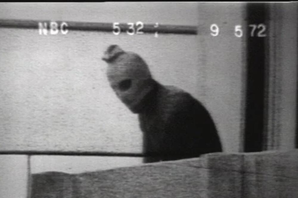 Jedan od terorista tokom akcije u Minhenu, Foto: Printscreen