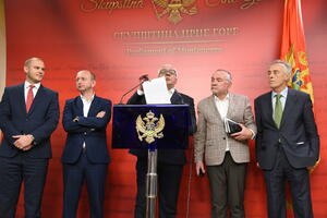 Mandić: Pobjednici 30. avgusta ponovo zajedno