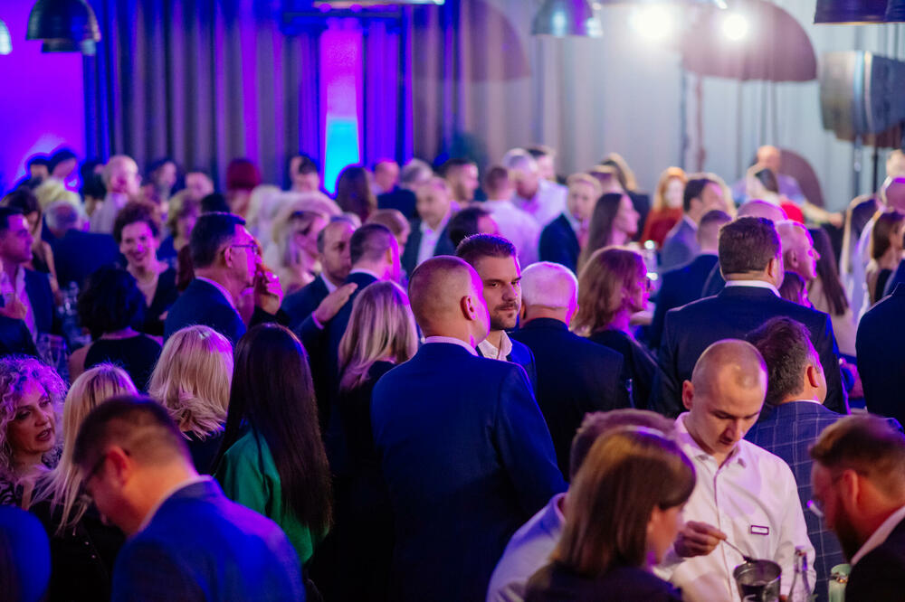 <p>Nezavisni dnevnik Vijesti 1. septembra obilježio je 25 godina postojanja. Tom prilikom organizovana je proslava</p>