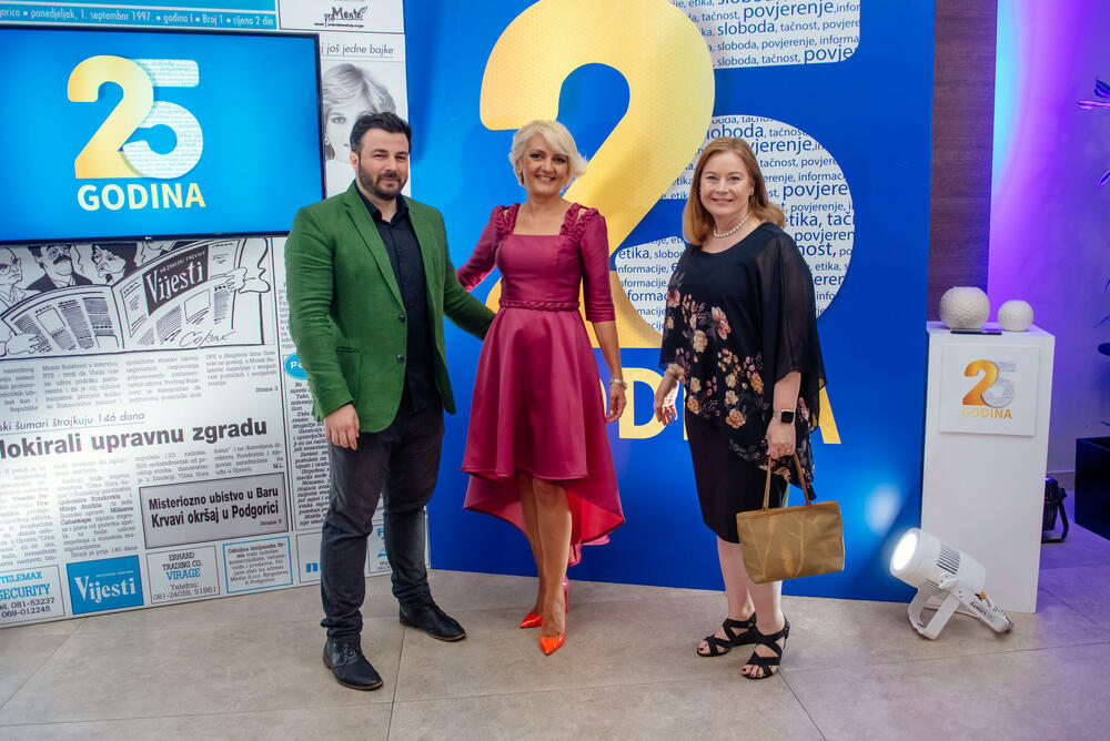 <p>Nezavisni dnevnik Vijesti 1. septembra obilježio je 25 godina postojanja. Tom prilikom organizovana je proslava</p>