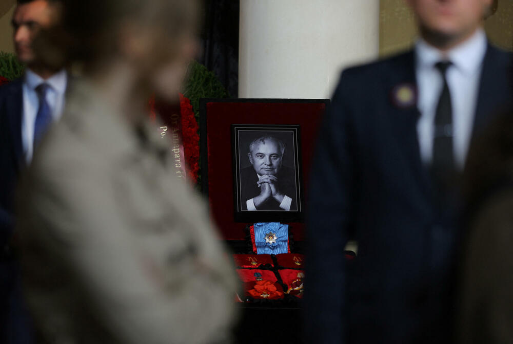 <p>Da je sahrana Gorbačova bila proglašena za državnu sahranu, Putin bi morao da prisustvuje i Moskva bi morala da pozove strane vođe a, kako izgleda, ona je bila nevoljna da to učini zbog rastućih tenzije sa Zapadom poslije invazije na Ukrajinu</p>