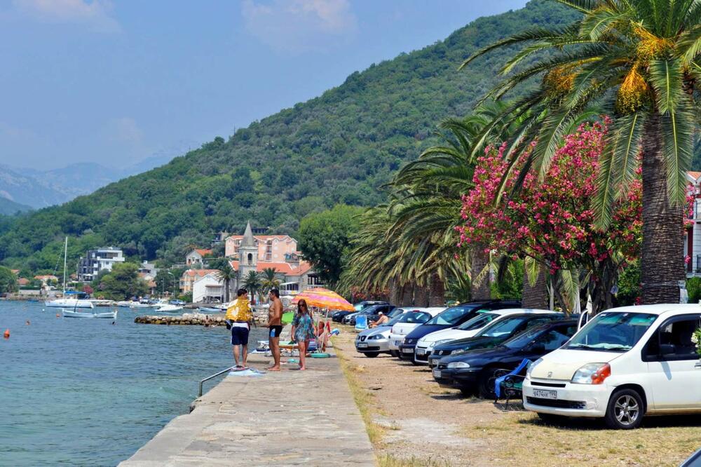 Donja Lastva, Foto: Siniša Luković