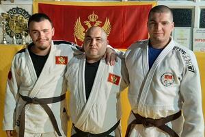 Ramović na debiju izgubio u borbi za medalju