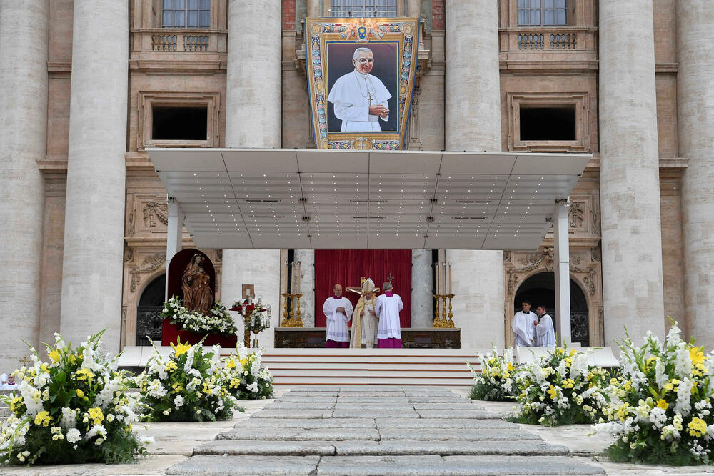 Papa Franjo tokom mise za beatifikaciju Jovana Pavla I, Foto: Reuters