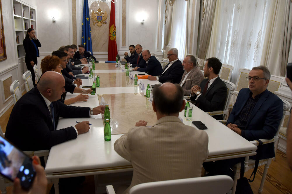 Obavezali se da će ostati posvećeni EU integracijama i međunarodnim obavezama: Sa sastanka stare većine