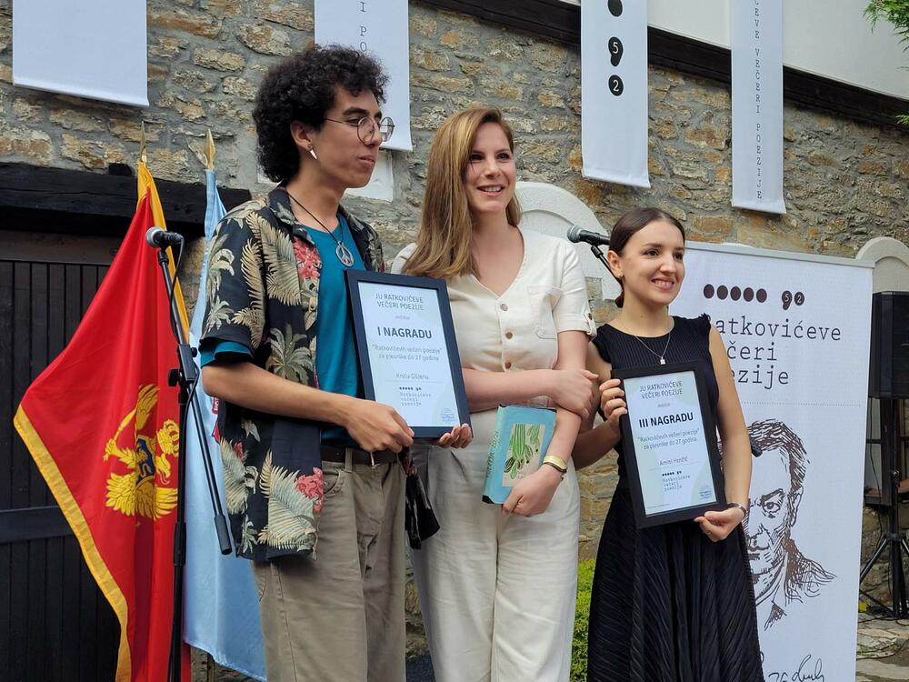 Ratkovićeve večeri poezije