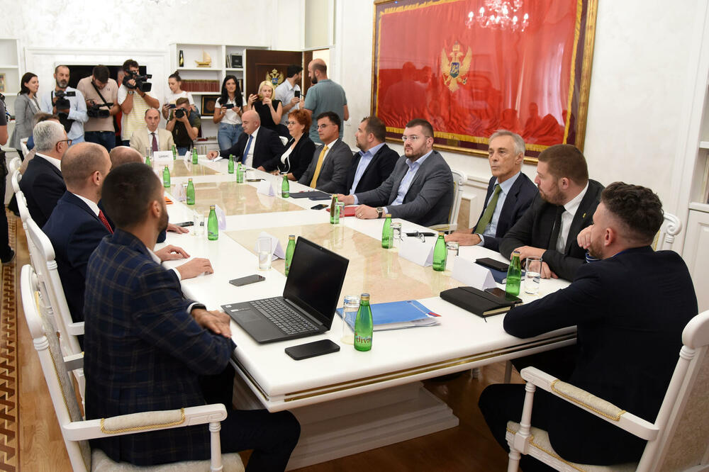 Mogu li pobjednici izbora doći do kompromisa: Sa prošlonedjeljnog sastanka, Foto: Luka Zekovic