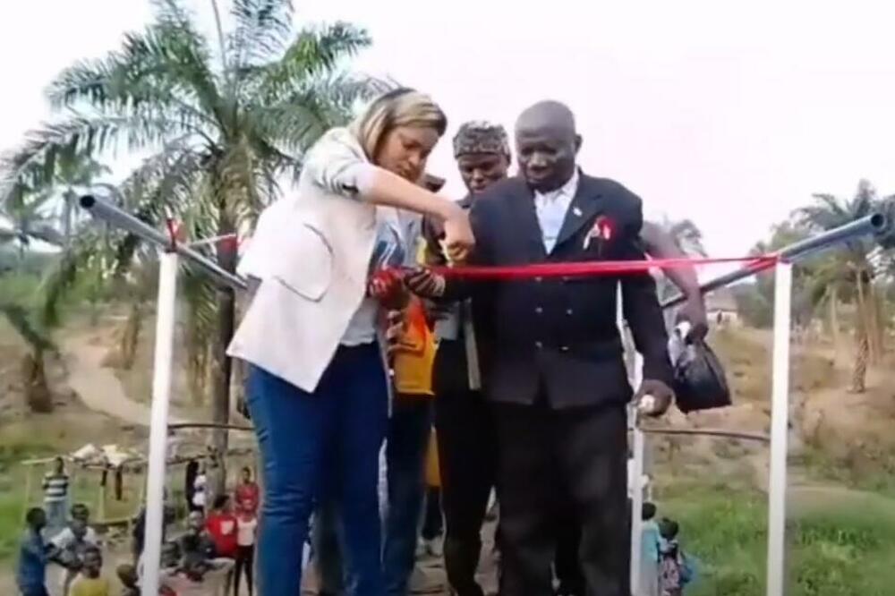 Trenutak nakon kojeg se srušio most, Foto: Printscreen Twitter/Al Jazeera English