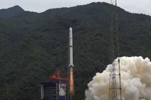 VIDEO Kina lansirala raketu-nosač: Postavljanje satelita za...