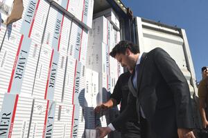 Zaplijenjeno više od 5.000 paketa cigareta; Abazović: Ovo je trka...
