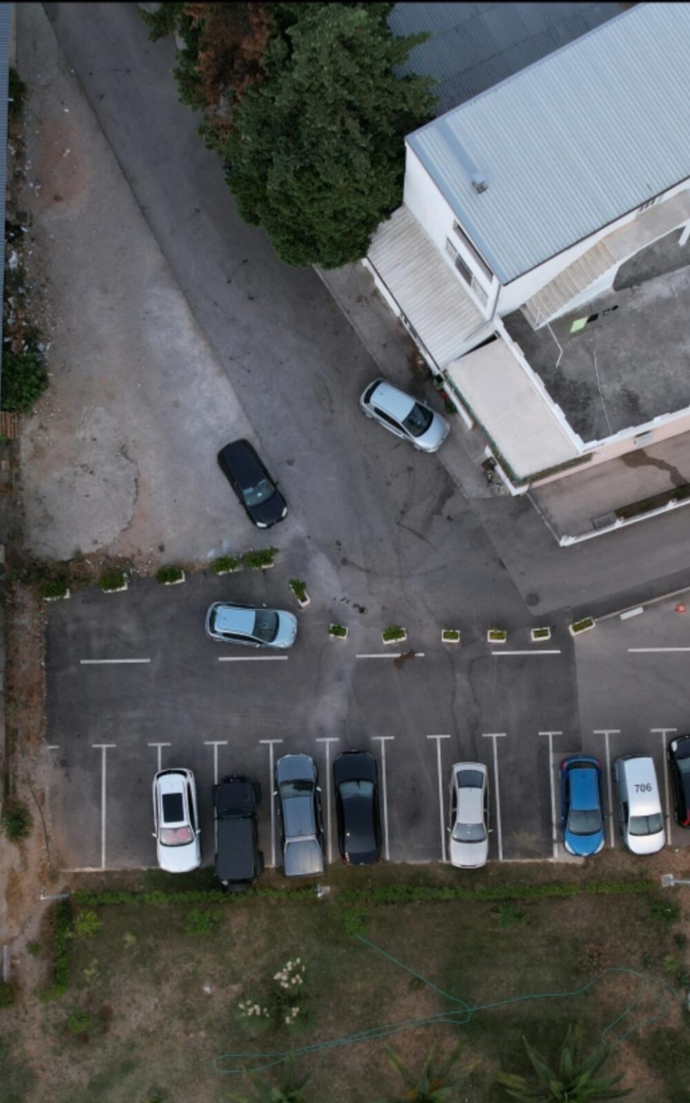 parking Bar demokrate