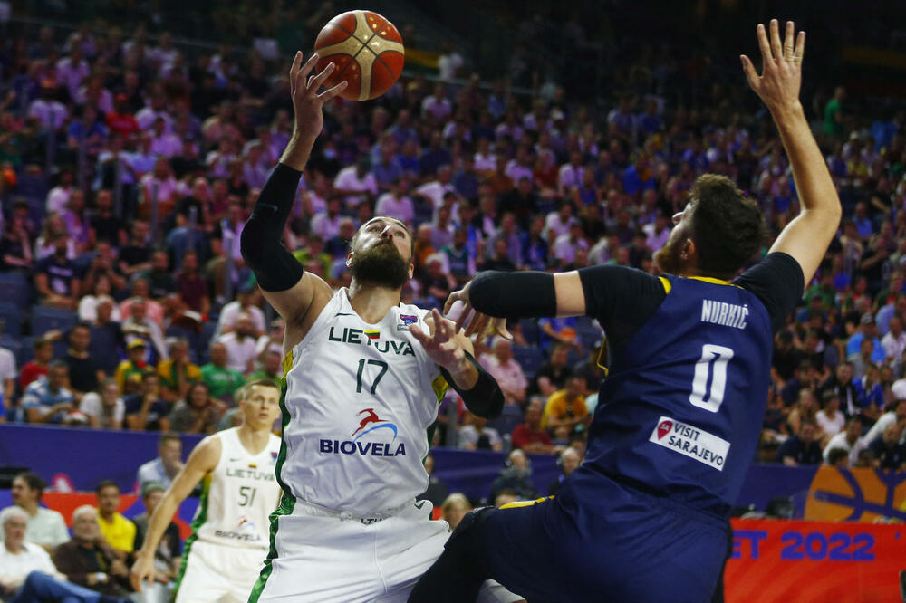 Duel Valančiunasa i Nurkića, Foto: Reuters