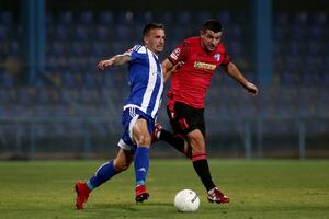 Budućnost se oprostila od odbrane trofeja, treća sreća za Dečić -...