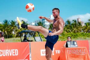 Najbolji u Ulcinju, tekbol spektakl na Velikoj plaži