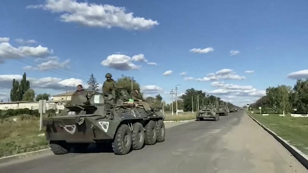 Ruski vojni konvoj, navodno na putu ka liniji fronta u Harkovskoj oblasti 