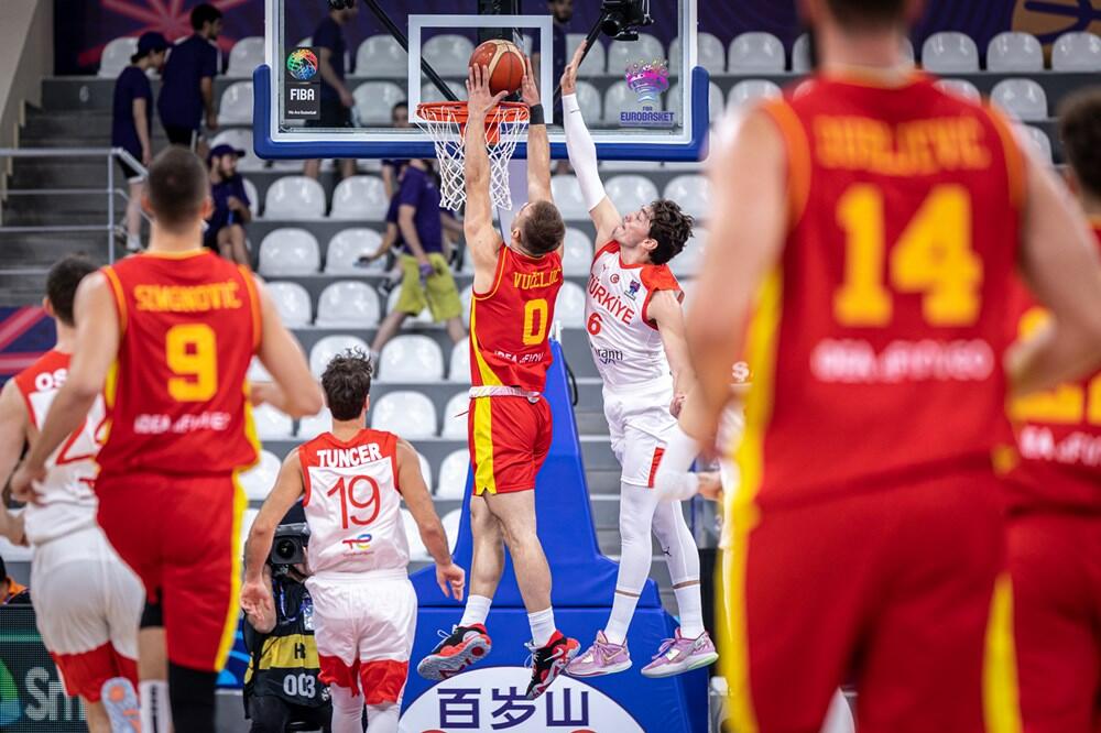 Zoran Vučeljić na utakmici sa Turskom, Foto: FIBA