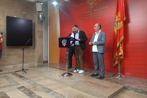 Konatar: Uslov da mandatar mora biti žena je način da se dogovor...