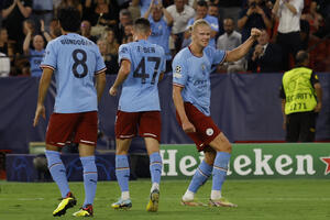 Haland neće imati milosti prema Borusiji, Poter debituje, Anćeloti...