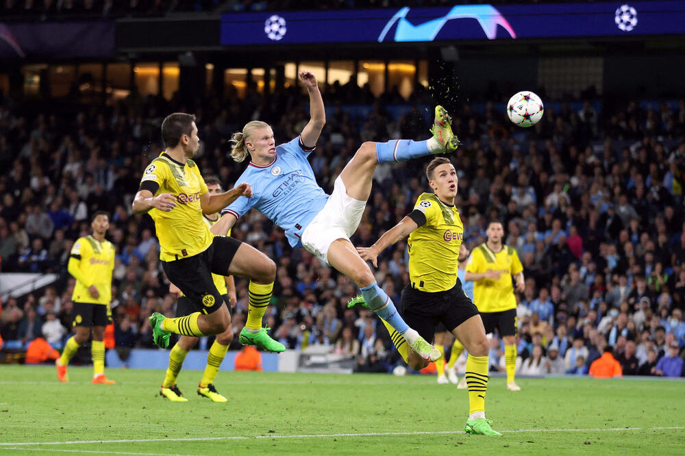 Haland je morao da leti da bi nadmudrio bivše saigrače, Foto: Reuters