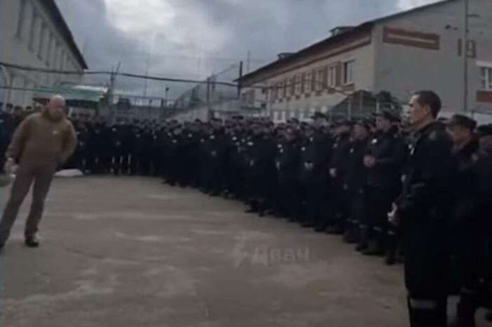 Prigožin dok se obraća zatvorenicima, Foto: Printscreen YouTub/The Telegraph