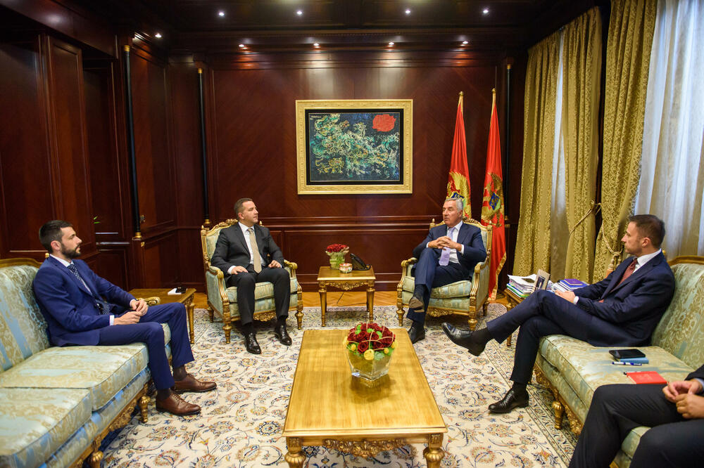 Sa konsultacija Đukanovića sa DPS, Foto: Služba za informisanje predsjednika Crne Gore