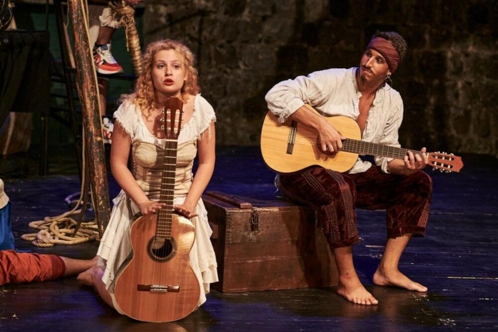 Lara Dragović i Pavle Bogojević, Foto: Ucg.ac.me