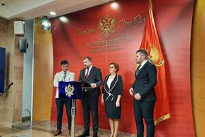 Krapović: Bićemo u parlamentu cijeli dan, kolege iz GP URA da se...