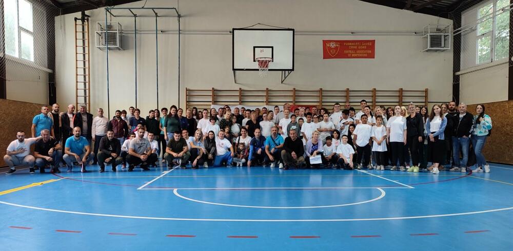 <p>Veliki broj medalja je zveckao među takmičarima, ponosno i zasluženo zauzevši pobjednička postolja“, kazao je Radovan Dragnić, predsjednik SK "Specijalna Olimpijada Nikšić</p>