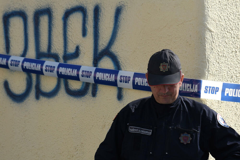 Policija na radnom zadatku, Foto: BORIS PEJOVIC