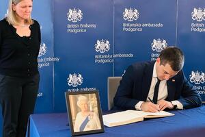 Bečić: Elizabetu II uvažavao cijeli svijet