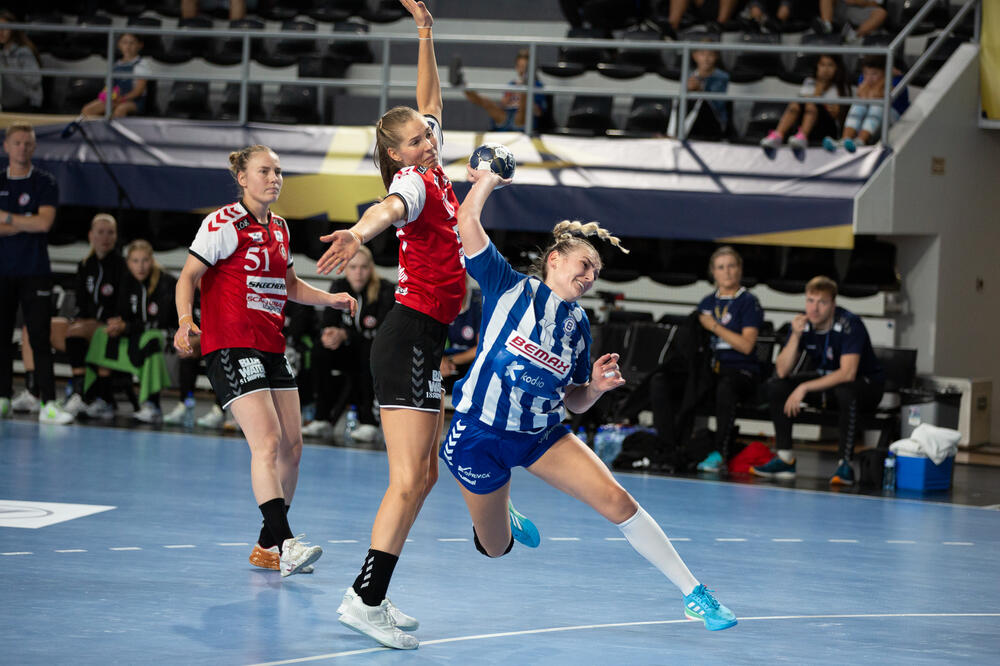 Sa četiri gola dokazala da joj je mjesto u Ligi šampiona: Ivana Godeč, Foto: Dejan Starčević/ŽRK Budućnost