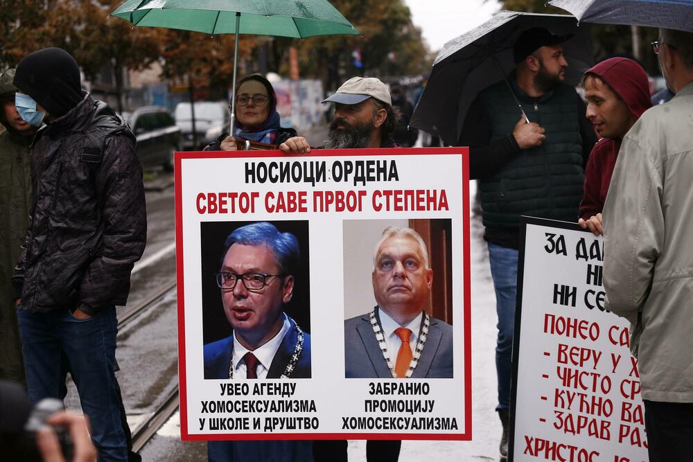 <p>MUP Srbije je saopštio da je do 15 časova privedena 31 osoba zbog narušavanja javnog reda i mira</p>