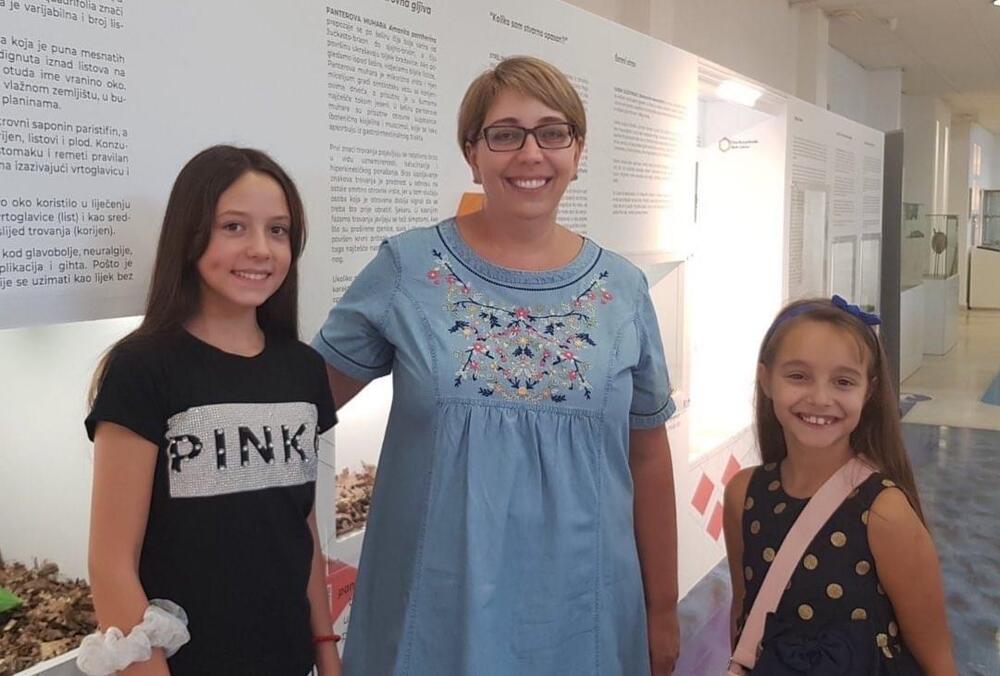 <p>U nedjelju od 10 sati gledajte novu emisiju Pčelica na TV Vijesti</p>