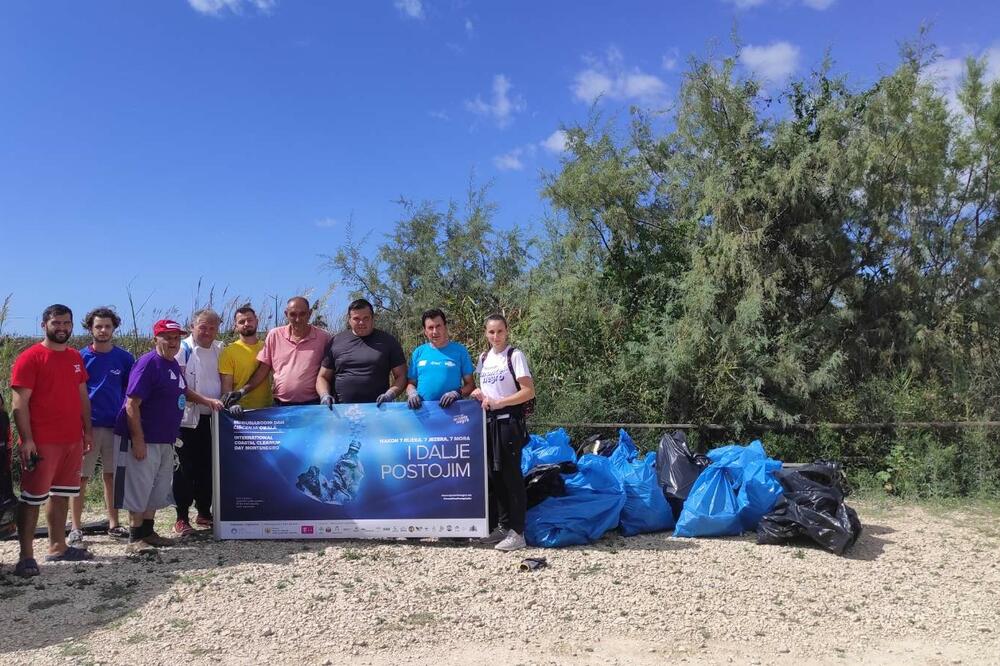 Akcija čišćenja Velike plaže, Foto: Samir Adrović