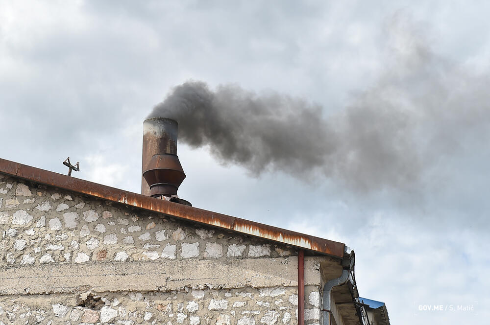 <p>"Pokazujemo da smo kredibilan partner kojem se vjeruje, imamo ojačanu policijsku saradnju sa državama regiona i EU, a u narednom periodu pred nama je još izazova, koje ćemo, uvjeren sam, uspješno prevazilaziti"</p>