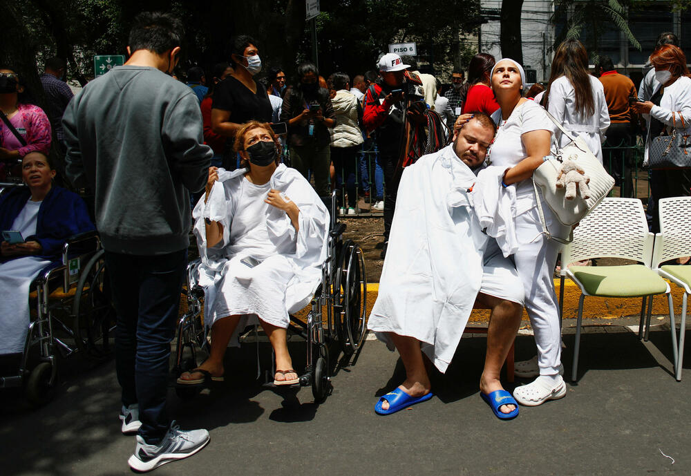 <p>Epicentar je bio 59 kilometara južno od Koalkoman u državi Mičoakan na pacifičkoj obali, navode meskički seizmolozi</p>