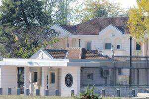 Ambasada SAD: Crnogorski lideri da se odupru odlukama koje...